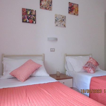B&B Capo Le Vigne Sirolo Bagian luar foto