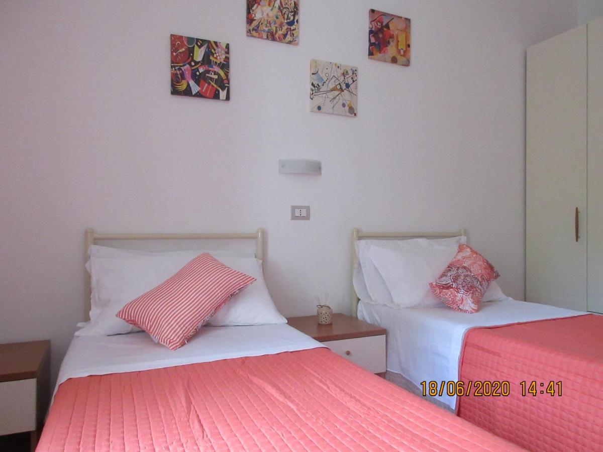 B&B Capo Le Vigne Sirolo Bagian luar foto