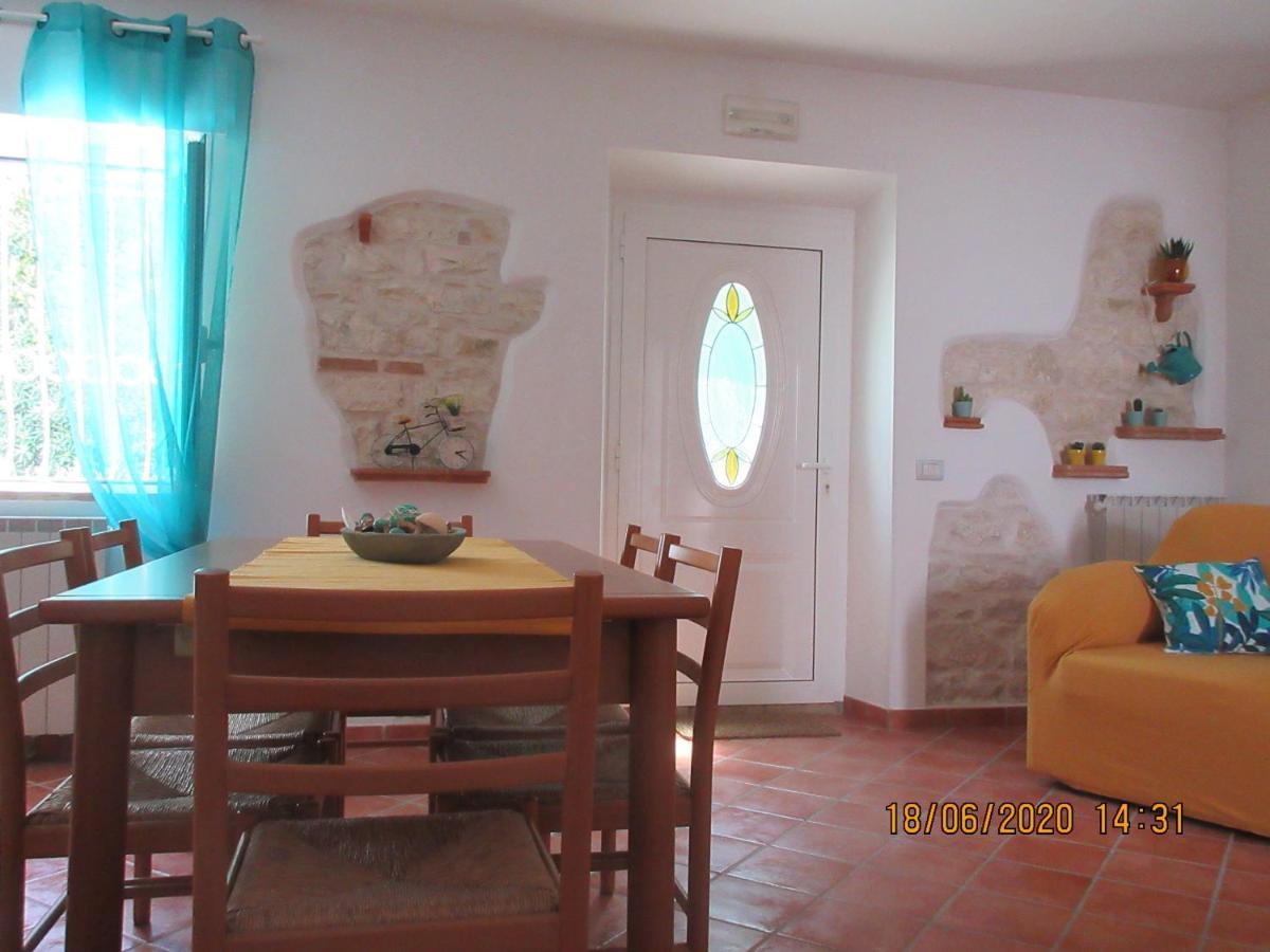 B&B Capo Le Vigne Sirolo Bagian luar foto